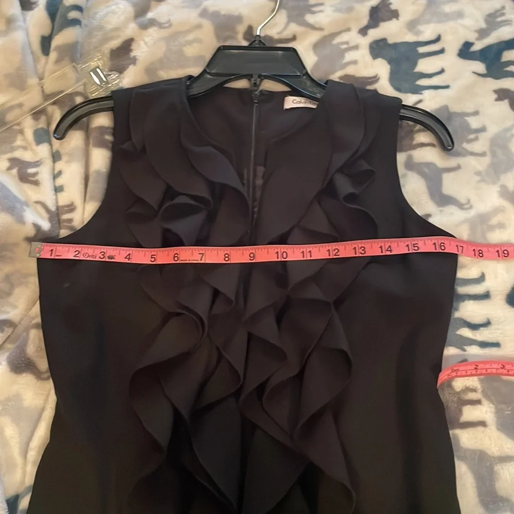Calvin Klein sz 4 Sleeveless V Neck Ruffle Front Black sheath Dress GUC B71 - Picture 5 of 8